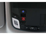 緊急通報ボタンが装備されています。ホンダコネクト対応。ご利用には、Honda Total Care プレミアムのご加入が必要です。