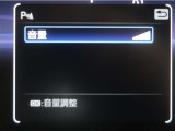 コーナーセンサーを装備。障害物までの距離に応じて警告音を変えてお知らせ。縦列駐車時や駐車場・車庫等での取り回しをサポートします。詳細は販売店スタッフまでお尋ね下さい。
