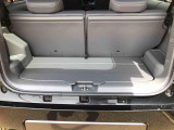 荷室空間も広く、シートアレンジもできるので使い分けできます。