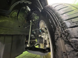 お車を安心してお乗りいただく為には、足回りの定期点検が欠かせません。サービスサポート(有償保証)では無料点検もご提供しており、安心のカーライフをお過ごしいただけるサポート体制が整っています。