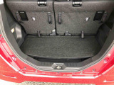 荷室空間も広く、シートアレンジもできるので使い分けできます。