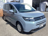 自社整備工場で点検整備をおこなってからお渡ししています。車検が残っている場合は『12ヶ月点検整備』を、車検整備付きの場合は『車検整備』をおこないます。整備費用は車両本体価格に含まれています。