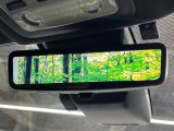 【デジタルインナーミラー】後席の大きな荷物や同乗者で後方が確認しづらい時でも安心!カメラが撮影した車両後方の映像をルームミラー内に表示。クリアな視界で状況の確認が可能です!