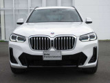 ナビやドライバーアシスト機能など、BMWならではの装備についても丁寧に分かりやすくご案内いたします。