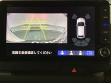 バックでの車庫入れも安心です!リアカメラが付いているバックモニター付のナビを装備しております。バンパーについているソナーや、操作線もついており距離感も画面から確認できます。
