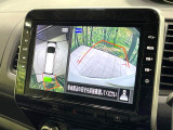 【アラウンドビューモニター】専用のカメラにより、上から見下ろしたような視点で360度クルマの周囲を確認することができます☆死角部分も確認しやすく、狭い場所での切り返しや駐車もスムーズに行えます。
