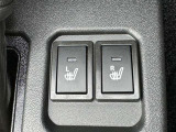 ★シートヒーター★運転席・助手席に装備!座面と背もたれを素早く温めます!