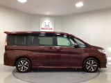 購入後も自社指定整備工場完備でお客様の愛車をしっかりサポート致します!御納車時には安全かつ安心してお乗り頂けるようホンダ専門知識を持つ整備スタッフが点検・整備・装備も説明をしてお渡ししております。