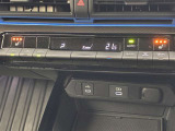 オートエアコンは温度を設定するだけで、自動で風量などを設定してくれます。運転しながら操作も必要ないので、安全性も向上します。