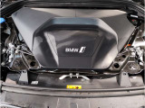 【ご納車前点検】BMW認定中古車は100項目の箇所を徹底的にチェック致します。機械的な箇所や電気系、コンピューターなどをご納車前に点検し、交換基準に達した部品は全て新品に修理返品した後にご納車致します。