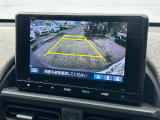 駐車時に便利なバックカメラを装着しています。