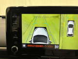 サイドカメラモニター付きです。死角になる車の左側下部をモニターに映し出してくれます。