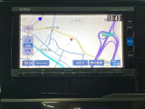 ナビゲーションはフルセグTV対応のGathers純正メモリーナビを搭載しています。Bluetoothオーディオ機能がありますので、スマートフォンなどの音楽も再生できます。