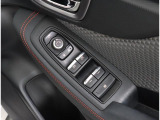 運転席まわりには各種操作ボタンを機能的に配置。安全装備や快適機能を手元で簡単に操作でき、快適なドライブをサポートします!!