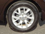 【タイヤ】 【純正15インチアルミホイール】《185/65R15》専用のアルミなのでお車のイメージぴったりですね!