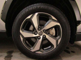 225/60R18タイヤ&18&times;7Jアルミホイール(切削光輝+ダークグレーメタリック塗装)