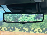 【デジタルインナーミラー】後席の大きな荷物や同乗者で後方が確認しづらい時でも安心!カメラが撮影した車両後方の映像をルームミラー内に表示。クリアな視界で状況の確認が可能です!