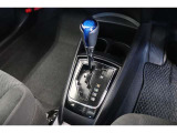 従来のATに比べ変速ショックの少ないCVT。シフトの操作はAT車と同じです。