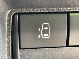 【パワースライドドア】スマートキーや運転席のスイッチでスライドドアの開閉が可能♪電動だから力を入れてドアを開ける必要が無く、小さいお子様でも、重い荷物を持っている時もラクに開け閉めできます♪
