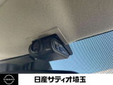 最近では付いてる車も多くなってきました。中古車ではまだまだ付いていればラッキーなドライブレコーダーです♪