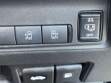 両側オートスライドドアです☆オートスライドなので荷物を持ったままでもスイッチ一つでドアの開閉ができますので非常に使い勝手の良い便利な機能です!