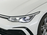 【IQ.LEDヘッドライト】フロントカメラで対向車や先行車を検知し、最適な配光を可能とした最新のヘッドライトシステムです。