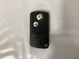スマートキーを装備しています。鍵を差し込むことなくドアロックの開け閉めと、エンジンスタートができます。スペアキーも同じものを用意しております。