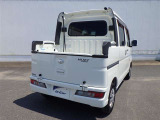 トヨタ車だけでなく、軽自動車をはじめ国産メーカー各車を取り扱っていますので、ぜひ1度ご来場ください。