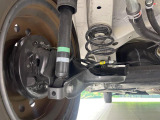 お車を安心してお乗りいただく為には、足回りの定期点検が欠かせません。サービスサポート(有償保証)では無料点検もご提供しており、安心のカーライフをお過ごしいただけるサポート体制が整っています。