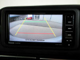 バックカメラで後方がリアルタイム映像で確認できます!商業施設や駐車場でのバック時、夜間のドライブでも安心です♪