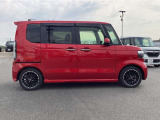 現車を見に来れないお客様には、車両状態の詳しい情報をお電話・メールにてご連絡致しております。スマートフォン、パソコンがあればリアルタイムでの対面にて映像で確認・対応もできます!