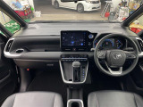 ノア 1.8 ハイブリッド S-Z E-Four 4WD 修復歴無し