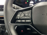 【ステアリングスイッチ】運転中に前方から目線をそらすことなくオーディオ等の操作が可能な便利機能!安心&快適なドライブを演出してくれます。