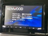 【大画面ナビ】人気の大型9インチナビを装備。存在感のある大画面はインパクト大!ナビ利用時のマップ表示は見やすく、テレビやDVDは臨場感がアップ!いつものドライブがグッと楽しくなります♪