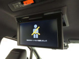 トヨタ純正12.1型後席ディスプレイを装備しております。