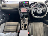ゴルフ R 4WD 本革シート