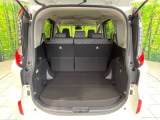 普段のお買い物や通勤、送迎等に十分な荷室スペースを確保しております。セカンドシートを倒すと、大きな荷物の積載も可能です♪