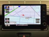 ワイド画面のナビゲーションはフルセグTV、インターナビ対応のGathers純正メモリーナビを搭載しています。Bluetoothオーディオ機能がありますので、スマートフォンなどの音楽も再生できます。