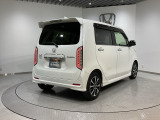自動車保険・JAFも取り扱っております。また、お客様のご希望で保証延長(有償・一部の車種では取り扱いできません)もご準備しております。