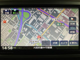 ダイハツ純正ナビゲーションを装備しています☆TVは画像がきれいなフルセグになっていてスマホに入っている音楽もBluetoothで繋いで楽しんでいただけます☆