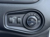 オートライトを標準装備しております。