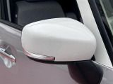 [ウィンカーランプ付ドアミラー]おしゃれな車の必須装備!ドアミラーにウインカーが付いているので、視認性もアップ!!