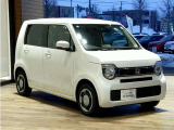 ☆14ピットの整備工場と5ピットの美装専用工場を備え、納車前からアフターまで一貫して対応できる体制を整えています。