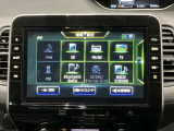 日産純正メモリーナビゲーションです♪目的地まで案内するナビゲーション機能の他にフルセグ画質で楽しめるTVやBluetooth Audio☆DVD再生など多彩な機能が満載で運転を快適にサポートしてくれます☆
