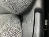 サイドSRSエアバッグ付きです!側方からの衝突の場合に対して作動し、衝撃を和らげてくれます。