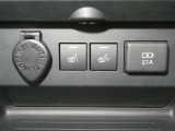 【シートヒーター搭載】シートを温めてくれる暖房機器です!長時間座っていると負担が掛かりやすい背中や腰、または冬場の寒い日に冷えやすい脚部に快適なぬくもりを♪