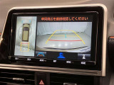 バックガイドモニターで、後方を確認しながら安心して駐車することができます。運転初心者も熟練者も必須の機能ですよ!