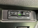 ETC車載器もビルトインタイプで取り付けられておりますので、高速道路の料金所をストレスなく通過して頂けます♪最近ではマストのアイテムですね!