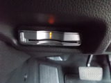 ETC付。高速道路の料金所はキャッシュレスで通過です。サービスエリア等にあるスマートインターの出入口も利用可能でとっても便利。ご納車後すぐにお使い頂けるようセットアップしてのお渡しとなります。