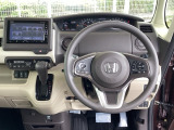ドライブの必需品。見やすい・使いやすいHonda純正のメモリーナビを搭載しています。